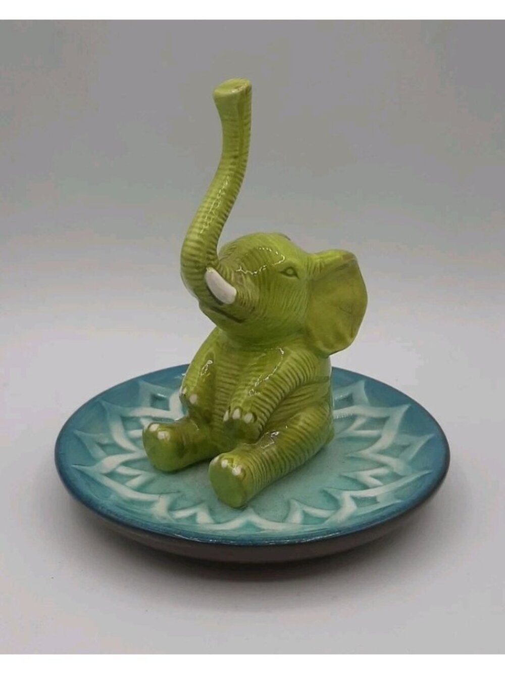 Elephant Ring Holder Vintage PIER ONE Green Trunk Up Trinket Dish BOHO Rare
